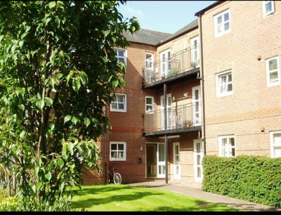 Double room in centre of york with parking  Main Photo