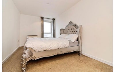 Double, Ensuite room for rent on The Quays  Main Photo