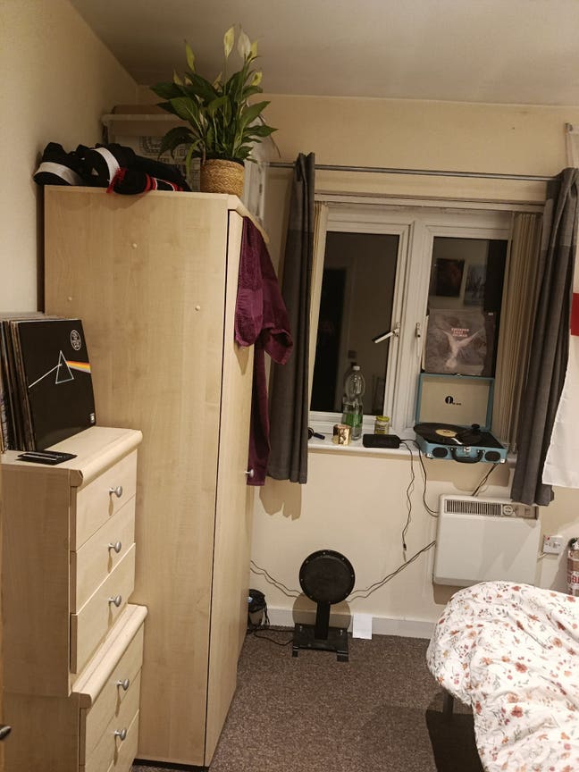 Double room in 2 bed flat in Castlefield Main Photo