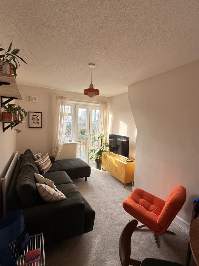 Room in Salford, great transport links  Main Photo