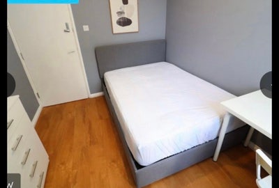 Bright room in a lovely Apartment- Notting Hill Main Photo