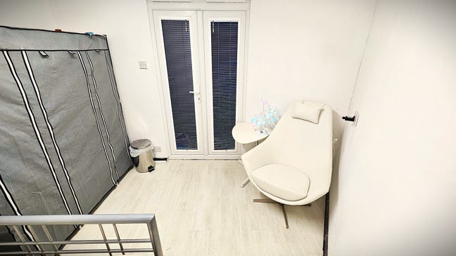 Room in Insulated Summer House – Quiet & Private Main Photo