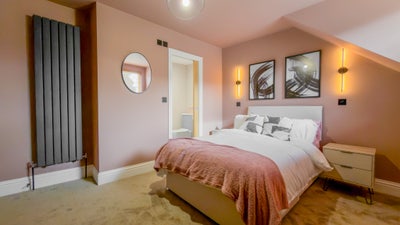 Newly Refurbished All Bills Included Main Photo