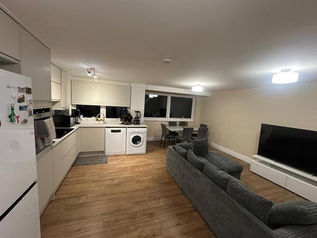 Single room to rent Main Photo