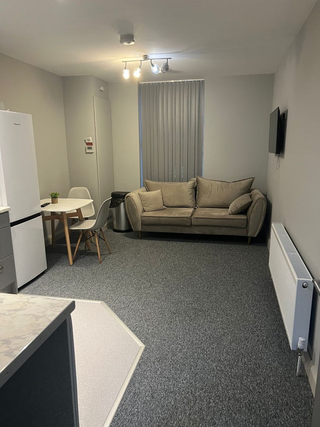 Brand New 1 bed Appartment Main Photo