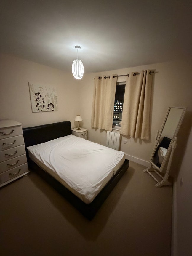 Double Bedroom with bay view. Main Photo