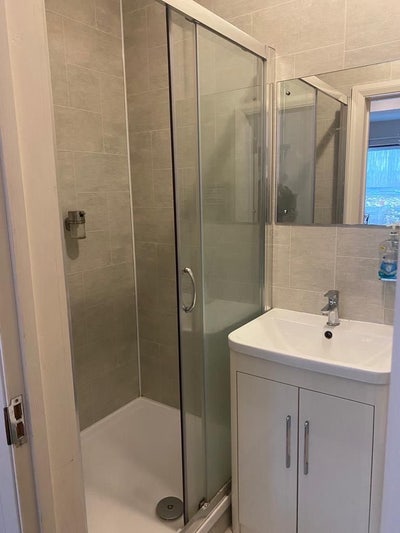 One incredible en-suite near Wembley Park! Main Photo