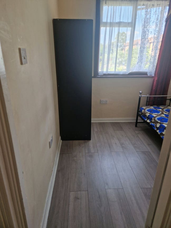 Single Room Available  Main Photo