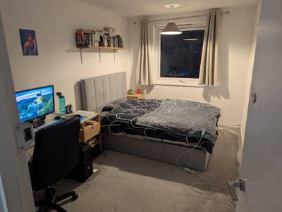 Spacious Modern Double Room – 3 mins from station Main Photo