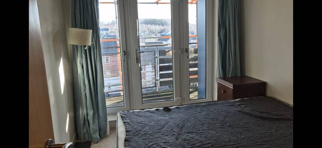 Room available start of March in 2 bed flat  Main Photo