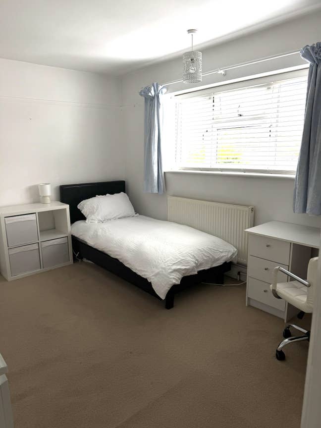Student Large Double room near Uni Arts Bmth Main Photo