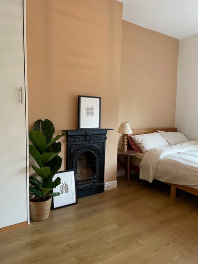 Large Double Room in Characterful 1920s Home  Main Photo