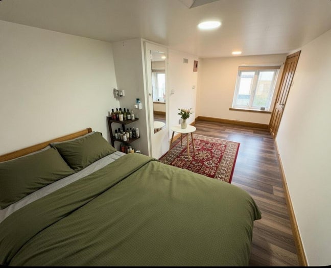 Double Room Kingston Town Center Main Photo