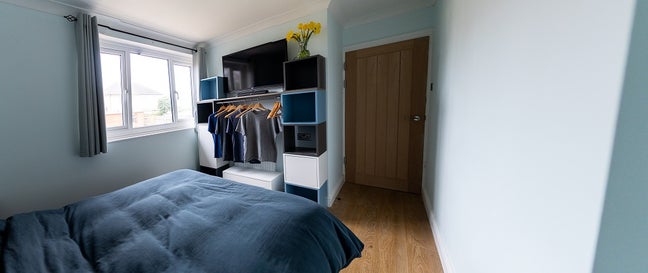 Double room in shared house Main Photo