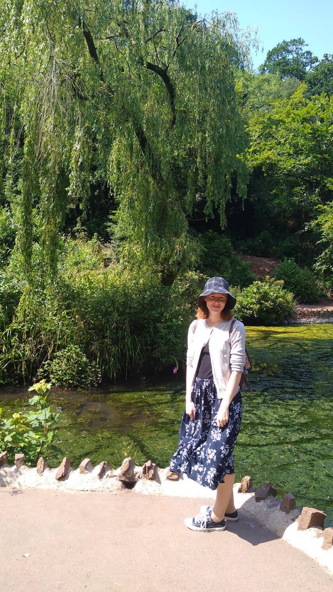 Looking for room Main Photo