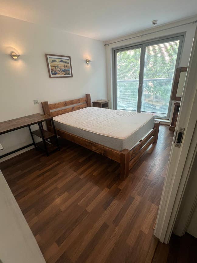 Fully Furnished  Bedroom | Michigan Tower ! Main Photo