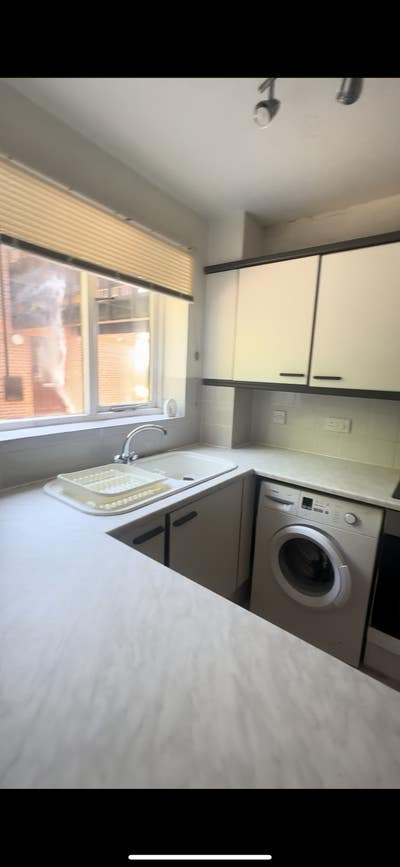 Small Double Room Main Photo