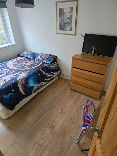 Well maintained rooms available in Putney Heath Main Photo