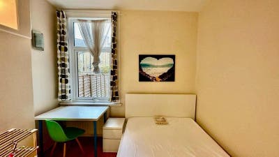 💥Quiet, garden in great house share CATFORD💥 Main Photo