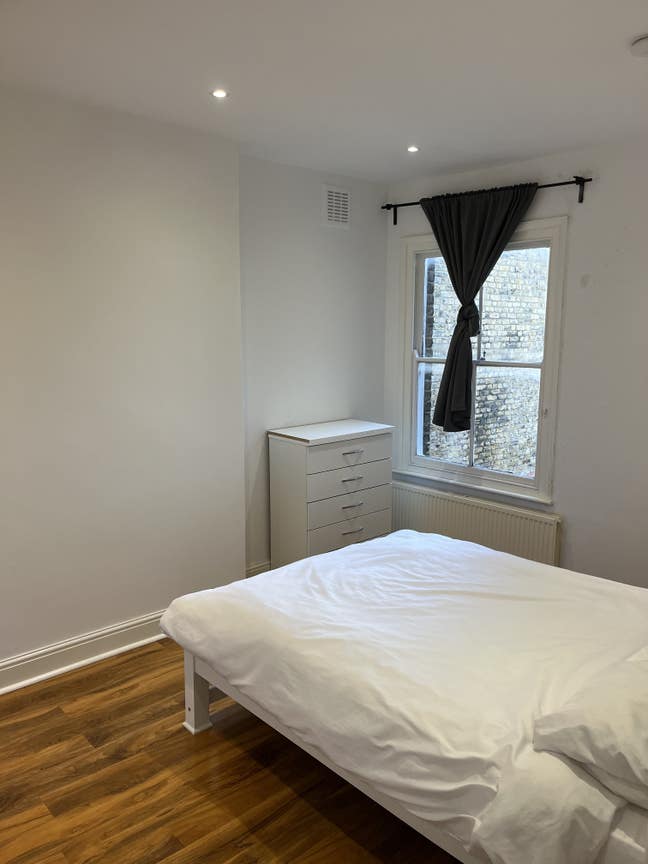 Furnished Double Room for Rent Main Photo