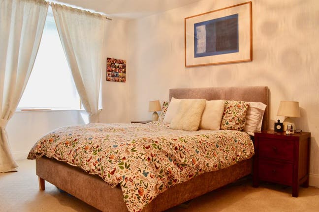 Double Room in City Centre Main Photo