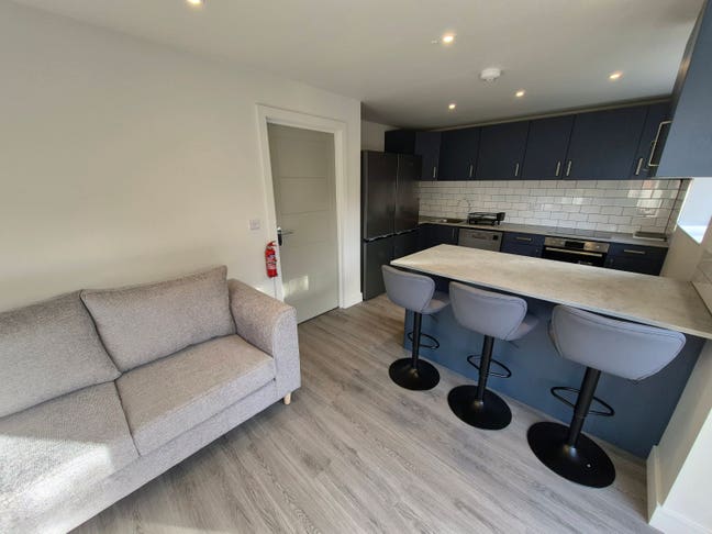 Brand New House: Close to Research Park/Hospital Main Photo