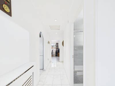 A Beautiful Two Bed Room Maisinette in Reading RG1 Main Photo