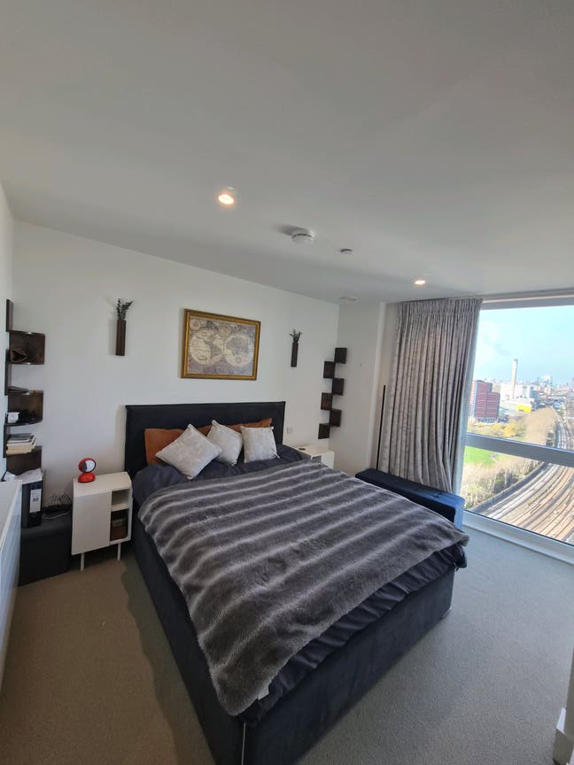 Double bedroom, ensuite bathroom  Main Photo