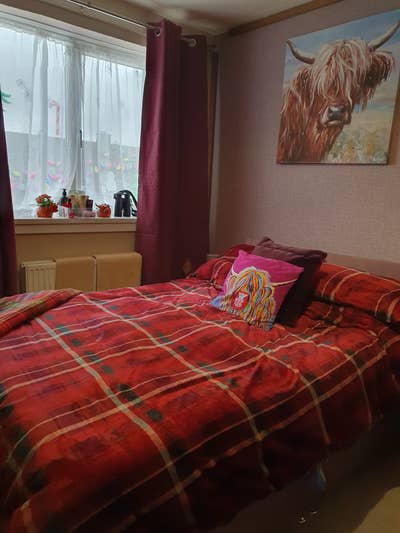 Double room in family home near windfarms  Main Photo