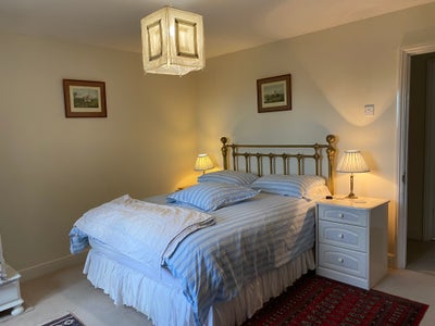 Large Double Room in Detached Property Main Photo