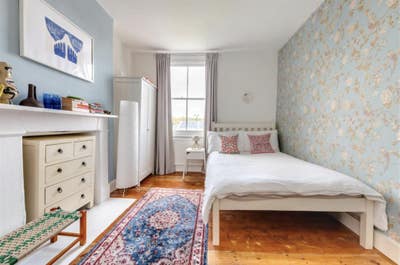 Double room to rent in lovely family house  Main Photo