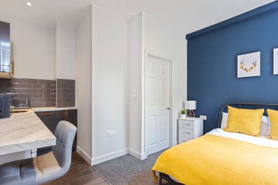 High Standard Shared House in Limetree Avenue Main Photo