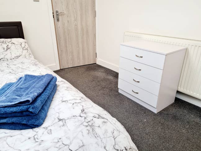 Double En-Suite Room to Rent – Leavesden Road WD24 Main Photo