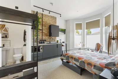 Stunning Studio Near Royal Derby Hospital! Main Photo