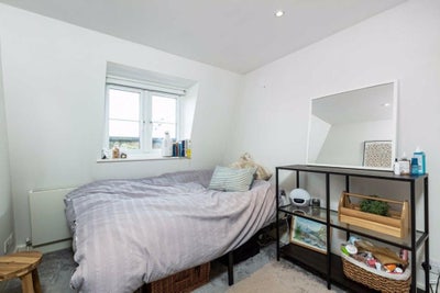 Double room in 3 bed flat in Battersea Main Photo