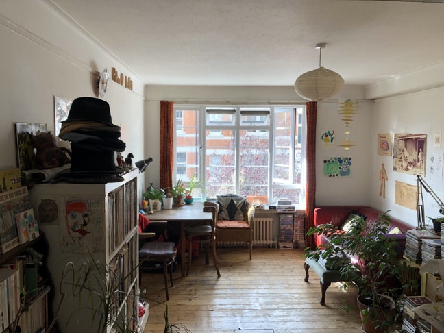 Spacious Double Room in central Brixton Main Photo