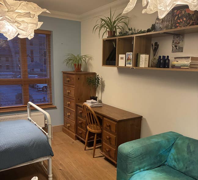 Single room, Riverside, post-grad or professional Main Photo