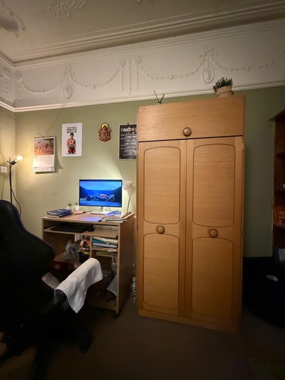 Double bedroom available i. NE4 - Bills included  Main Photo