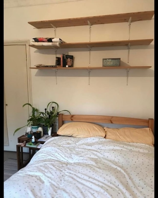 Great Value! One Room For Rent In Shared House.  Main Photo