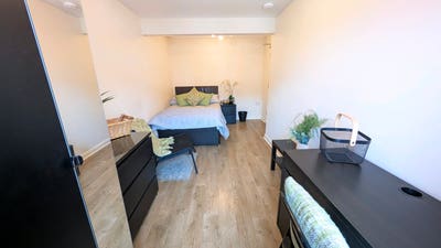 Large Modern 1st Floor Room In Coton Meadows Main Photo