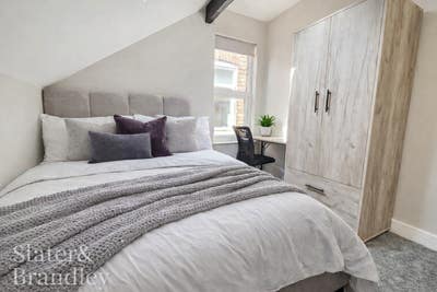 *Brand New Private Bathroom*All Bills inc* Main Photo