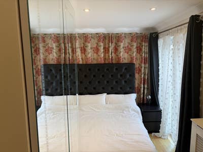 One bedroom self-contained apartment.  Furnished Main Photo