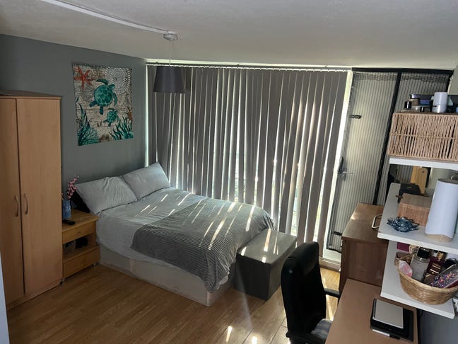 Ensuite Double Room Close to Brunel University Main Photo