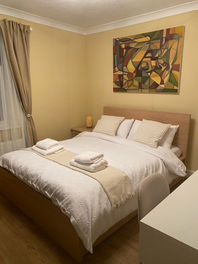  A Single Room & a Double Room - Fully Furnished  Main Photo