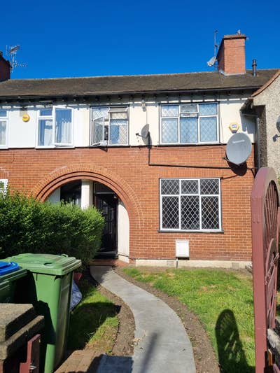 A lovely room, 8 minutes from Elizabeth Line, AW Main Photo