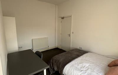 Lovely Rooms Victoria Rd. TS1.  Student   Main Photo