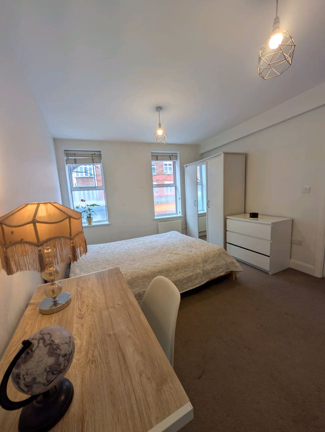 Double Room | Fulham | Available 6 July Main Photo