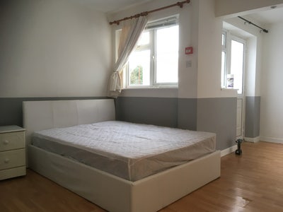 1 bed furnished apartment, all bills included. Main Photo