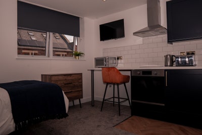 💥Stunning Studio Room Available April! 💥 Main Photo