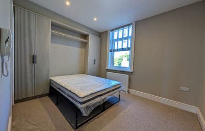 ENsuite ROOM TO RENT For Professionals Main Photo